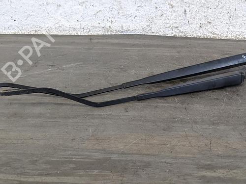 Used Front windshield wiper arm CITROËN C3 I (FC_, FN_) 1.4 16V (88 hp) 31784374