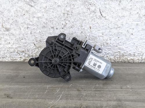 BP31784106O1 main image