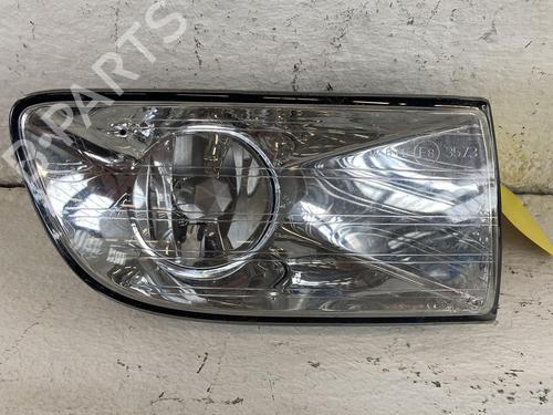 Used Right front fog light NISSAN PRIMERA Hatchback (P11) 1.8 16V (114 hp) 31781617
