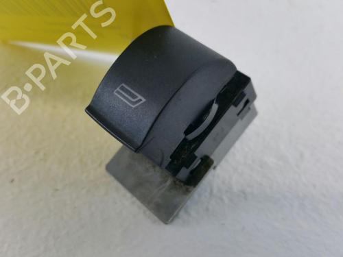 Interrupteur de vitre avant droite NISSAN PRIMERA Hatchback (P11) 1.8 16V (114 hp) 31781350