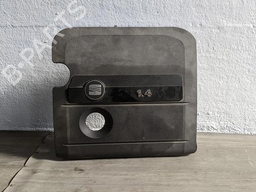 Used Air filter box SEAT IBIZA III (6L1) 1.4 16V (75 hp) 31785482