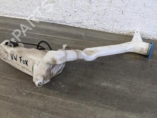 windscreen-washer-tank-nissan-primera-hatchback-p11-1996-1997-1998-1999-2000-2001-2002-32353089 main image