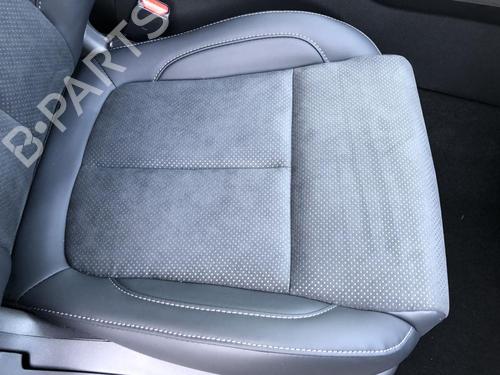 Right front seat MITSUBISHI ECLIPSE CROSS (GK_, GL_) Plug-in Hybrid 4WD (GL3W) | BP31959002C16 