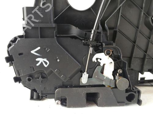 Serratura anteriore destra VOLVO V70 III (135) D5 (185 hp) 31780395