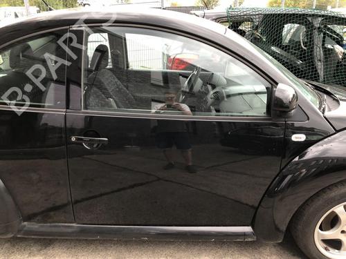 Used Right front door VW NEW BEETLE (9C1, 1C1) 2.0 (115 hp) 31959279