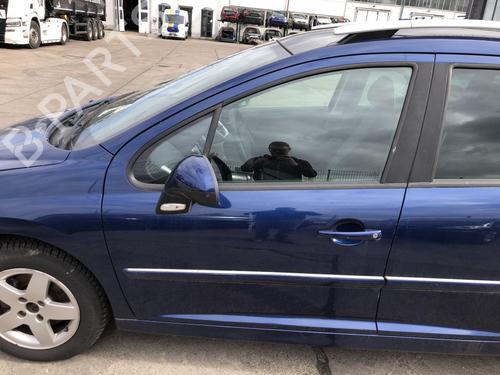 Used Left front door Left front door 33890215 33890215