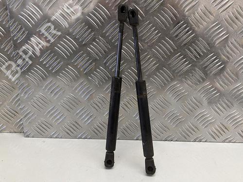 Outra VW BORA I (1J2) 1.6 (101 hp) 31783541