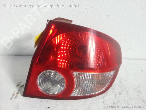 Feu arrière droit NISSAN PRIMERA Hatchback (P11) 1.8 16V (114 hp) 31778694