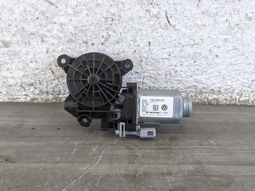 BP31784107O1 main image