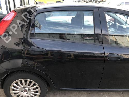 Used Right rear door Right rear door FIAT GRANDE PUNTO (199_) 1.3 D Multijet (75 hp) 35917875 35917875