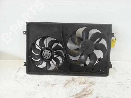 Køleventilator elektrisk VW BORA Variant (1J6) 1.6 16V (105 hp) 31779236