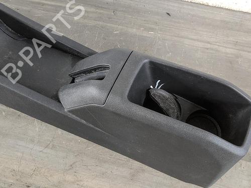 Armrest / Center console PEUGEOT 208 I (CA_, CC_) 1.2 VTI 82 | BP31784999I20 