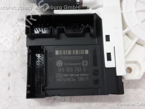 Right front window motor VW GOLF PLUS V (5M1, 521) 1.4 16V | BP31778982E20