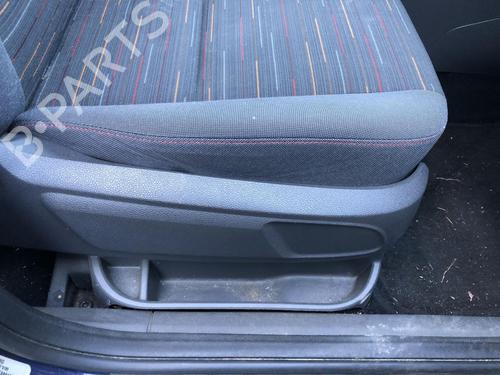Right front seat FORD C-MAX (DM2) 2.0 TDCi | BP34226205C16  - Image 6