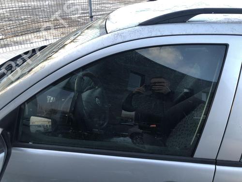 Dør rude ventre foran SKODA FABIA I Praktik (6Y5) 1.2 (64 hp) 31959501