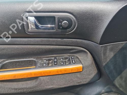 Recambios VW BORA Variant (1J6) 1.6 16V (105 hp) 4402306