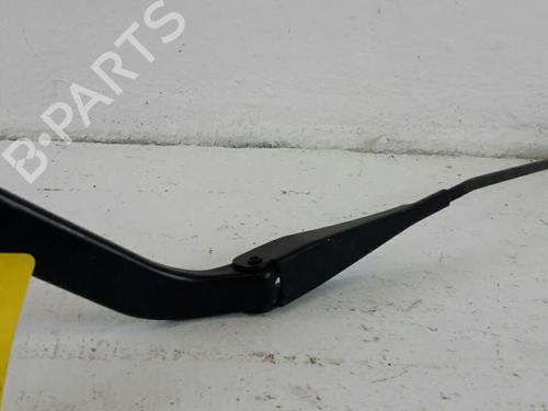 Braccio tergicristallo anteriore BMW 1 (E81) 120 d (177 hp) 31781068