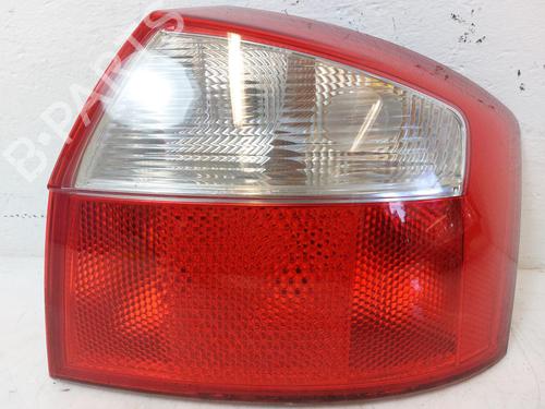 Højre baglygte AUDI A4 B6 (8E2) 2.0 (130 hp) 31789104