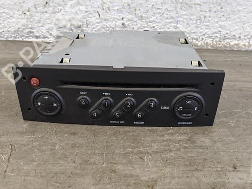 Used Radio RENAULT CLIO III Grandtour (KR0/1_) 1.5 dCi (KR0F) (86 hp) 31783600