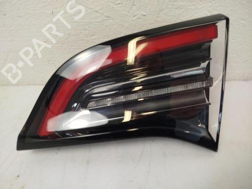 Højre baklys, luke NISSAN PRIMERA Hatchback (P11) 1.8 16V (114 hp) 31788894