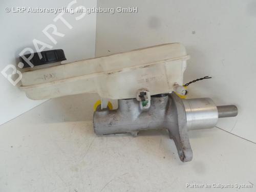 Hovedbremsecylinder MITSUBISHI COLT VI (Z3_A, Z2_A) 1.3 (Z21A) (95 hp) 31777955