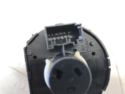 Headlight switch VW PASSAT B6 Variant (3C5) 1.9 TDI | BP31786395I24