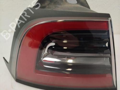 Used Left taillight NISSAN PRIMERA Hatchback (P11) 1.8 16V (114 hp) 31788892
