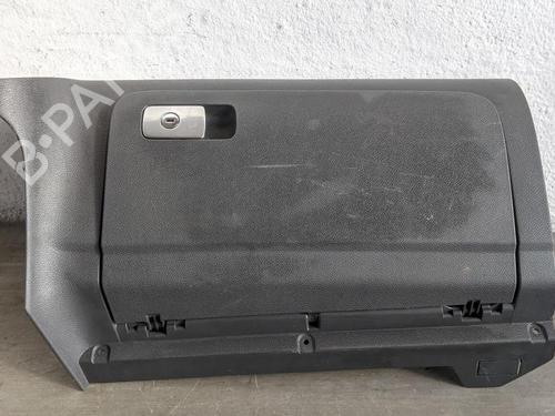 Used Glove box VW GOLF V (1K1) 1.4 16V (75 hp) 31786292