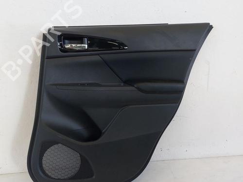 Bageste højre beklædning MITSUBISHI ECLIPSE CROSS (GK_, GL_) Plug-in Hybrid 4WD (GL3W) (188 hp) 31788404