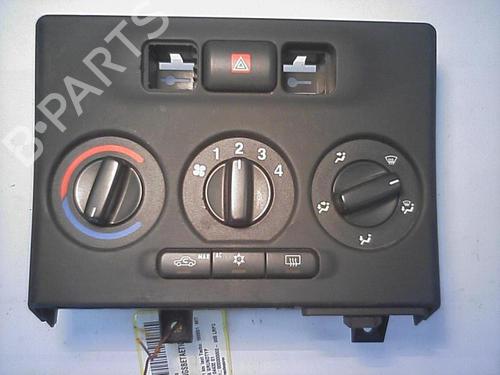 Used Climate control OPEL ZAFIRA A MPV (T98) 1.8 16V (F75) (125 hp) 31775893