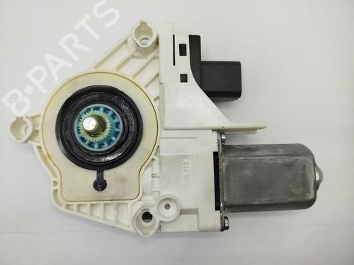 left-front-window-motor-tesla-model-y-5yjy-2019-31788806 main image
