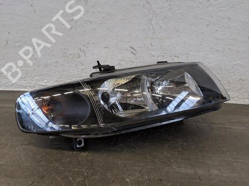 Used Right headlight SEAT LEON (1M1) 1.4 16V (75 hp) 31782466