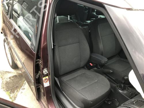 Asiento delantero derecho Asiento delantero derecho SKODA ROOMSTER (5J7) 1.2 TSI (86 hp) 35918004 35918004