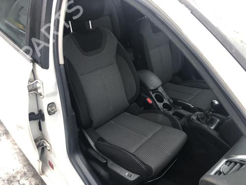 Sæde højre fortil CITROËN C4 II (NC_) 1.2 THP 130 (NCHNYM, NCHNYT) (130 hp) 32069442