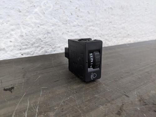 Andre PEUGEOT 208 I (CA_, CC_) 1.0 VTi (68 hp) 31782342