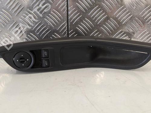 Venstre Foran elrute bryter FORD FOCUS III Turnier 2.0 TDCi (150 hp) 31784713