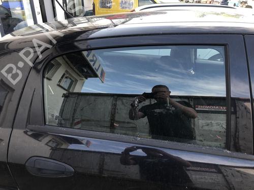 Used Rear right door window Rear right door window FIAT GRANDE PUNTO (199_) 1.3 D Multijet (75 hp) 35917876 35917876