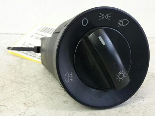 Forlygtekontakt VW POLO IV (9N_, 9A_) 1.4 TDI (70 hp) 31780838