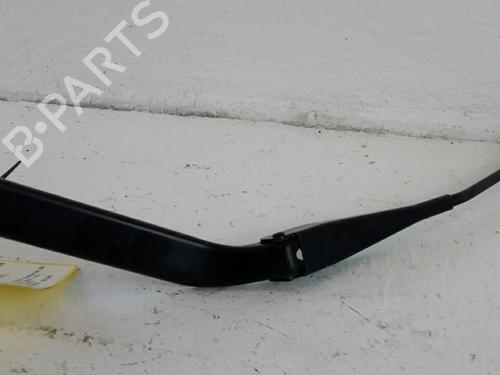 Braccio tergicristallo anteriore BMW 1 (E81) 120 d (177 hp) 31781067