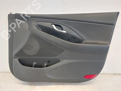 Forra frente direita HYUNDAI i30 FASTBACK (PDE, PDEN) 1.0 T-GDI hybrid 48V (120 hp) 31790848
