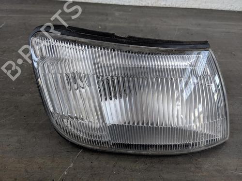 Clignotant avant droit MITSUBISHI SPACE RUNNER MPV (N1_W, N2_W) 1.8 (N11W) (116 hp) 31782945