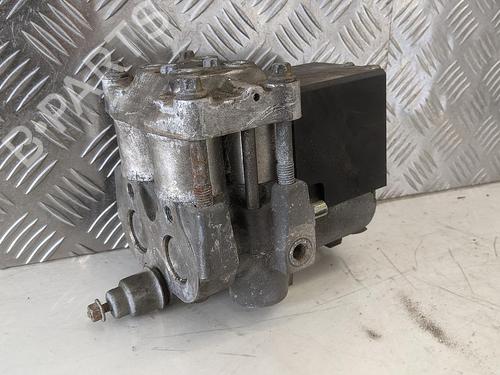 Used ABS pump AUDI CABRIOLET B3 (8G7) 1.9 TDI (90 hp) 31785727