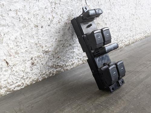 Left front window switch VW PASSAT B5 Variant (3B5) 2.5 TDI Syncro/4motion | BP31784622I27