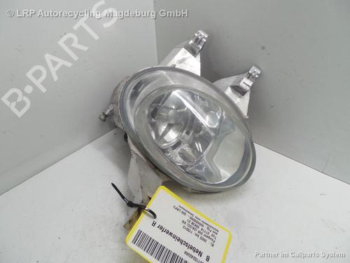 Feu de brouillard avant droit NISSAN PRIMERA Hatchback (P11) 1.8 16V (114 hp) 31777630