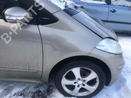Used Right front fenders MERCEDES-BENZ A-CLASS (W169) A 150 (169.031, 169.331) (95 hp) 32003451