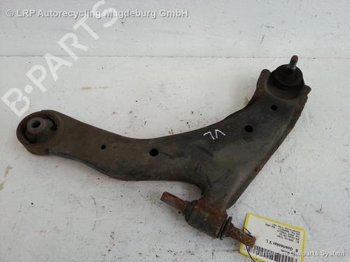 Draagarm links voor KIA CERATO I Hatchback (LD) 1.6 (105 hp) 31776992