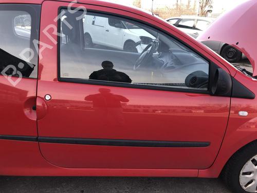 right-front-door-renault-twingo-ii-cn0_-2007-32868695 main image