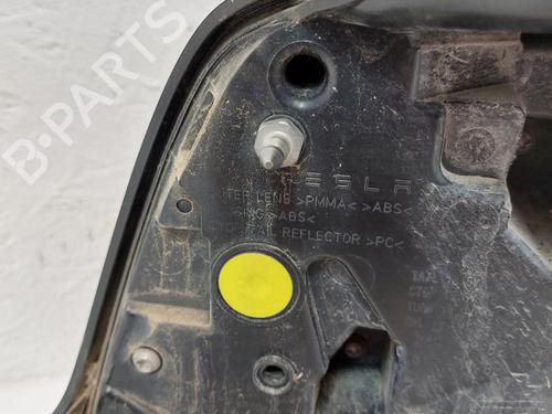 Right taillight TESLA MODEL Y (5YJY) EV All-wheel Drive | BP31788979C35