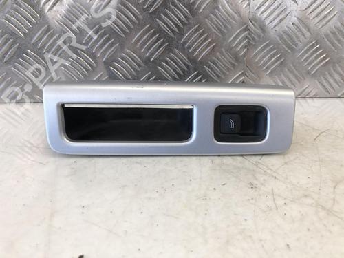 Mando elevalunas trasera derecho VOLVO V50 (545) 1.6 D (109 hp) 31786162