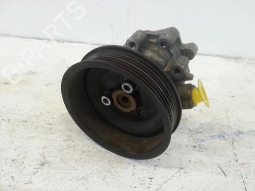 Used Steering pump VW GOLF IV (1J1) 1.4 16V (75 hp) 31779334